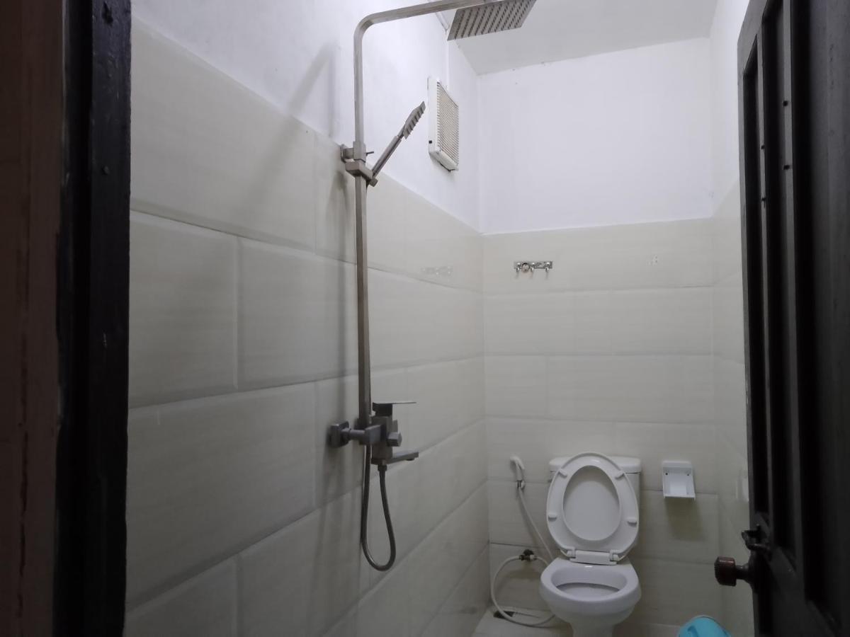Funny Backpacker Hostel Λουάνγκ Πραμπάνγκ Εξωτερικό φωτογραφία